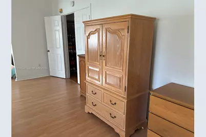 7809 NW 192nd St, Hialeah, FL 33015 - Photo 13