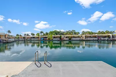 15504 Sharpecroft Dr #0, Miami Lakes, FL 33014 - Photo 39
