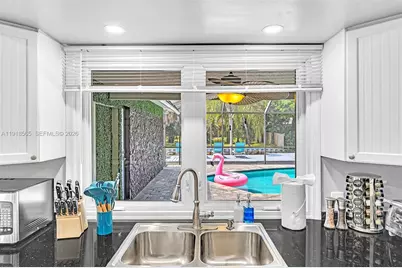 2191 SW 27th Ln, Fort Lauderdale, FL 33312 - Photo 31