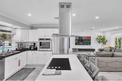 2191 SW 27th Ln, Fort Lauderdale, FL 33312 - Photo 21