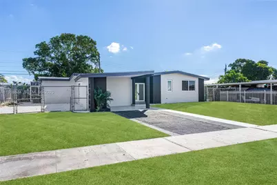 832 NW 171st Ter, Miami Gardens, FL 33169 - Photo 3