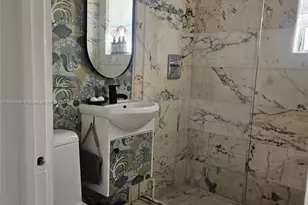 801 8th St, Miami Beach, FL 33139 - Photo 25