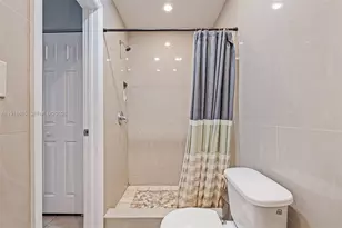 341 NW 147th St, Miami, FL 33168 - Photo 23