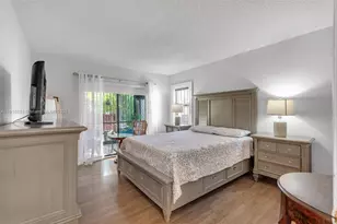 401 NW 107th Ave, Miami, FL 33172 - Photo 15