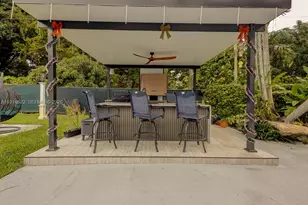 8290 Sunset Dr, Miami, FL 33143 - Photo 25