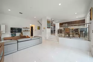 10794 NW 70th St, Doral, FL 33178 - Photo 19