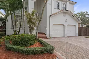 10794 NW 70th St, Doral, FL 33178 - Photo 5