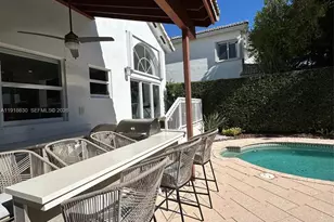 10794 NW 70th St, Doral, FL 33178 - Photo 19