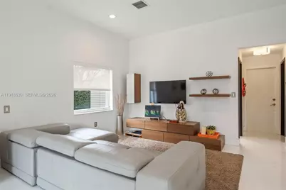 10794 NW 70th St, Doral, FL 33178 - Photo 21