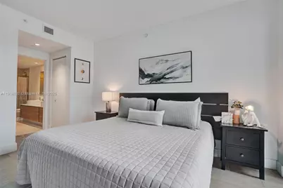 121 NE 34th St #902, Miami, FL 33137 - Photo 21