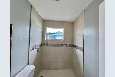 1436 NW 24th Ter, Fort Lauderdale, FL 33311 - Photo 13