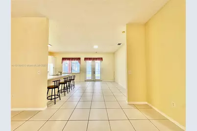 2635 SE 5th Ct, Homestead, FL 33033 - Photo 5