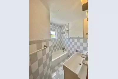 830 W 40th St #2, Miami Beach, FL 33140 - Photo 3