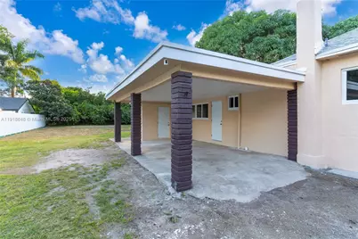 559 NW 2nd St, Florida City, FL 33034 - Photo 7