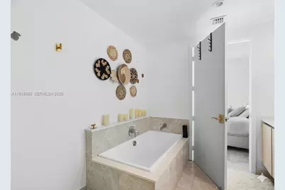 488 NE 18th St #4610, Miami, FL 33132 - Photo 13