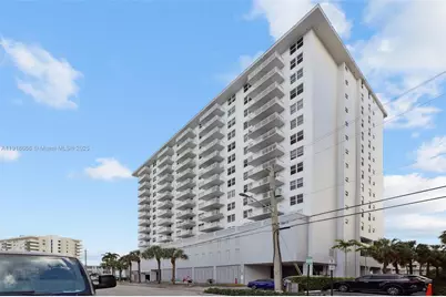 427 Golden Isles Dr #11F, Hallandale Beach, FL 33009 - Photo 5
