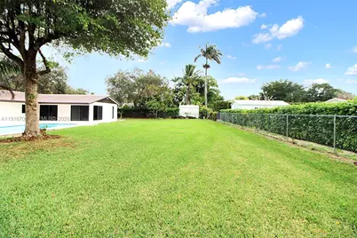 9760 SW 119th St, Miami, FL 33176 - Photo 27