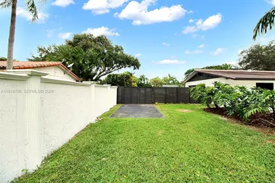 9760 SW 119th St, Miami, FL 33176 - Photo 29