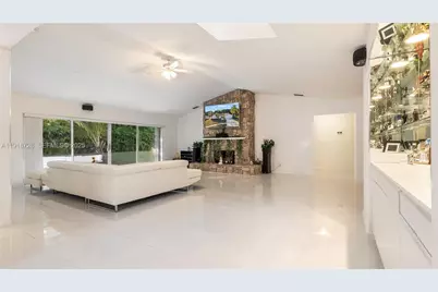 2451 SW 23rd Cranbrook Drive, Boynton Beach, FL 33436 - Photo 7