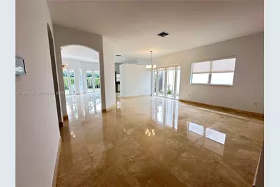 10772 NW 71st St, Doral, FL 33178 - Photo 7