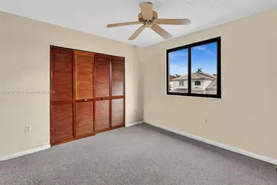 8249 NW 200th Ter, Hialeah, FL 33015 - Photo 23