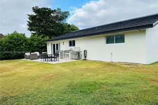 12920 SW 119th St, Miami, FL 33186 - Photo 33