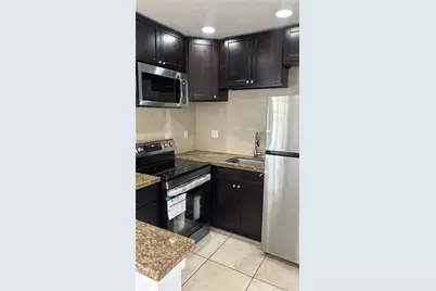 2121 NE 168th St #08, North Miami Beach, FL 33162 - Photo 1