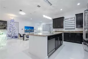 9735 W 34th Ct, Hialeah, FL 33018 - Photo 5