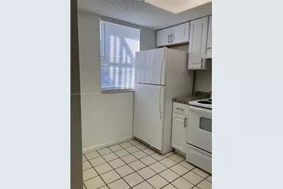 5200 NW 31st Ave #40, Fort Lauderdale, FL 33309 - Photo 3