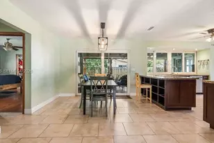 4903 SW 90th Terrace, Cooper City, FL 33328 - Photo 3