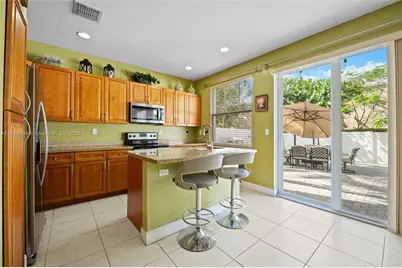 4501 NW 48th Ter, Tamarac, FL 33319 - Photo 5