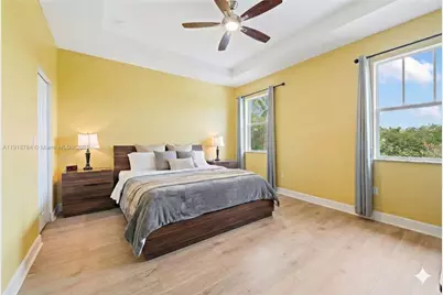 4501 NW 48th Ter, Tamarac, FL 33319 - Photo 11