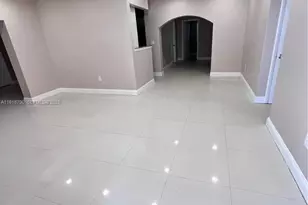 251 N 68th Terrace, Hollywood, FL 33024 - Photo 3