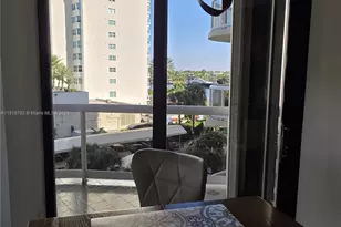 20191 E Country Club Dr, Aventura, FL 33180 - Photo 9