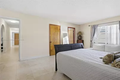 272 191st Ter, Sunny Isles Beach, FL 33160 - Photo 21