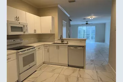 2165 Pasa Verde Ln, Weston, FL 33327 - Photo 7
