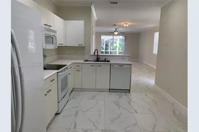 2165 Pasa Verde Ln, Weston, FL 33327 - Photo 9
