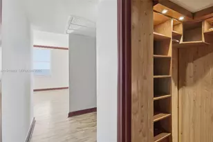 5555 Collins Ave, Miami Beach, FL 33140 - Photo 27