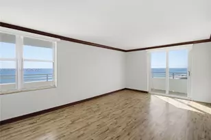 5555 Collins Ave, Miami Beach, FL 33140 - Photo 29