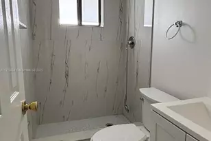 2740 W 61st St, Hialeah, FL 33016 - Photo 11