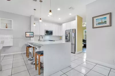 636 Sand Creek Cir, Weston, FL 33327 - Photo 11