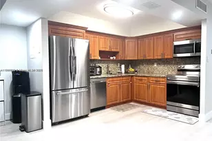 20200 W Country Club Dr, Aventura, FL 33180 - Photo 5