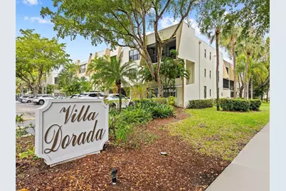 20200 W Country Club Dr #112, Aventura, FL 33180 - Photo 1