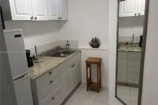 26 Diplomat Parkway, Hallandale Beach, FL 33009 - Photo 3