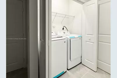 19722 SW 321st St #B, Homestead, FL 33030 - Photo 13