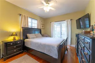 4250 SW 10th St, Miami, FL 33134 - Photo 19