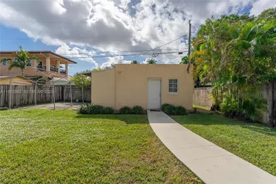 4250 SW 10th St, Miami, FL 33134 - Photo 27