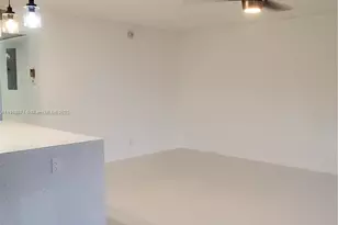 1076 Cornwall D, Boca Raton, FL 33434 - Photo 11