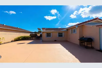 12421 SW 193rd St, Miami, FL 33177 - Photo 5