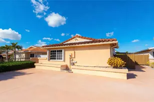 12421 SW 193rd St, Miami, FL 33177 - Photo 3